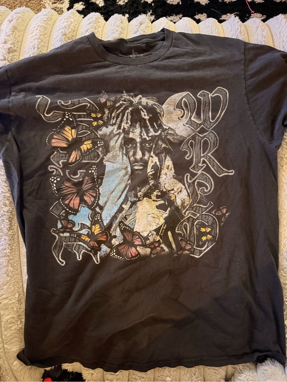 X-Large Black Tee with Subtle Graphic Neck Print Juice Wrld
